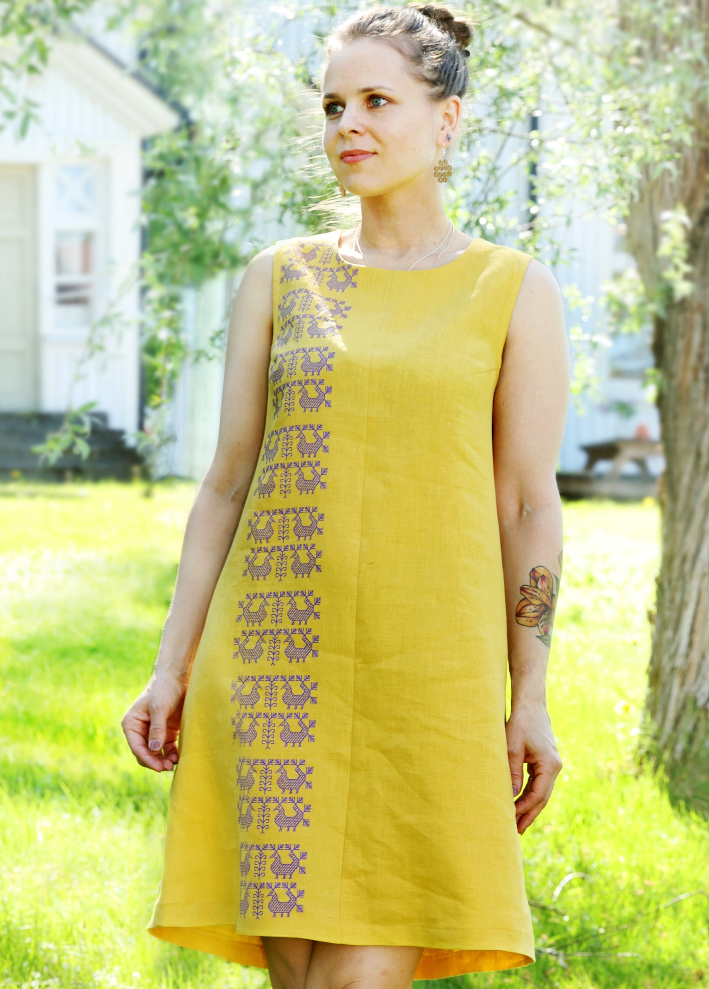Sara -pellavamekko hunajakeltainen
